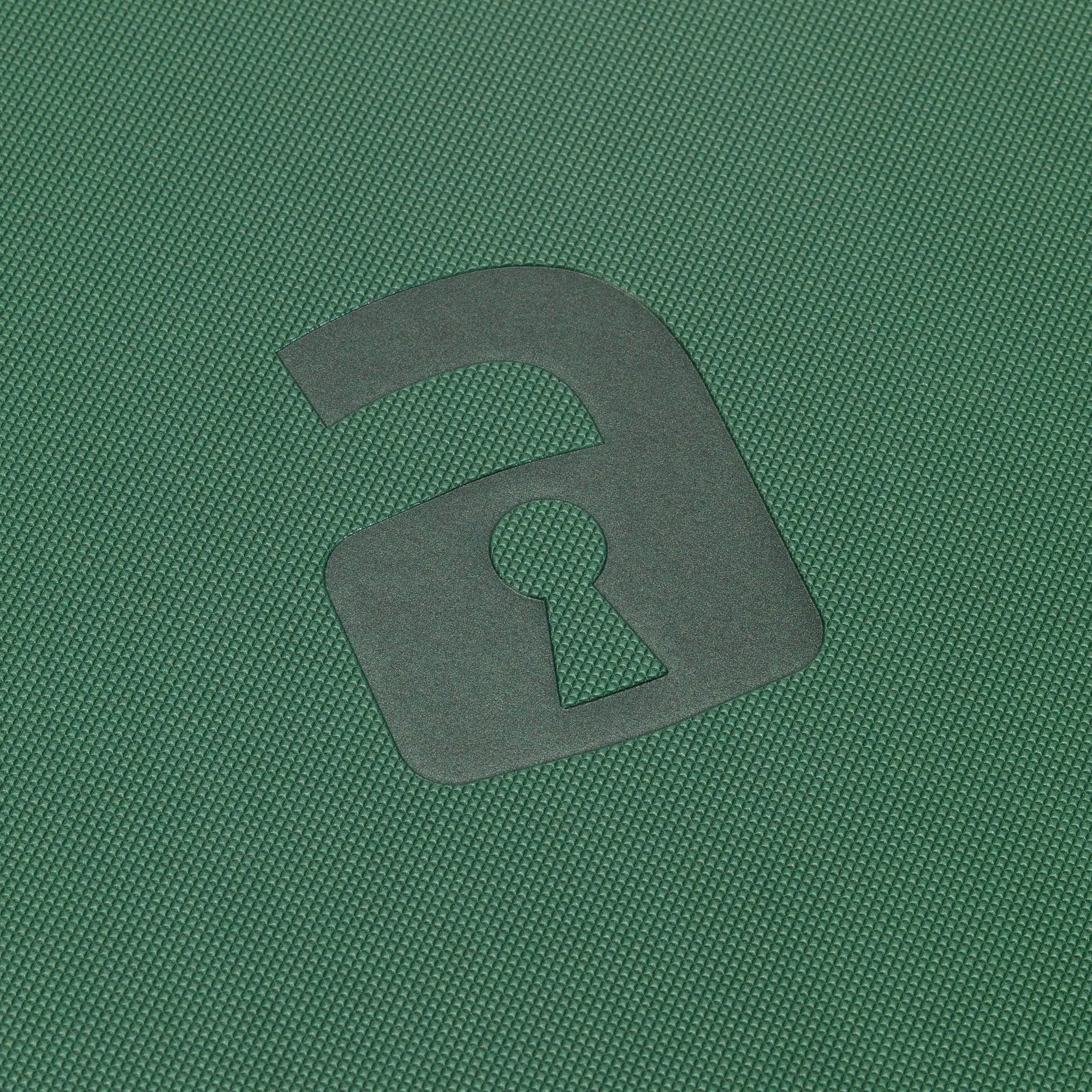 Vault X - 12-Pocket Exo-Tec® Zip Binder - Metallic Green