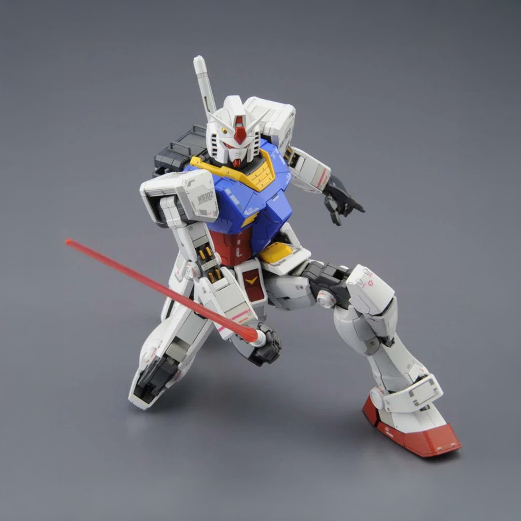 Bandai - Gunpla - MG 1/100 - Mobile Suit Gundam - RX-78-2 Gundam Version 3.0